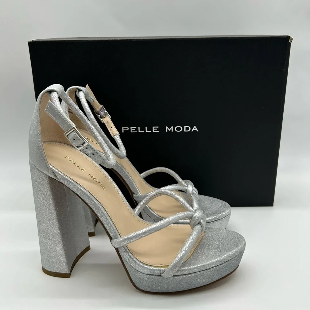 Pelle Moda Metallic Silver Platform Block Heel Suede Women’s Sandals – Size 9.5